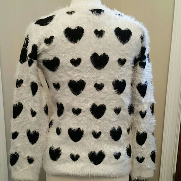 ROBBIE & Nikki Eyelash Knit Heart Sweater B&w S - Picture 4 of 4